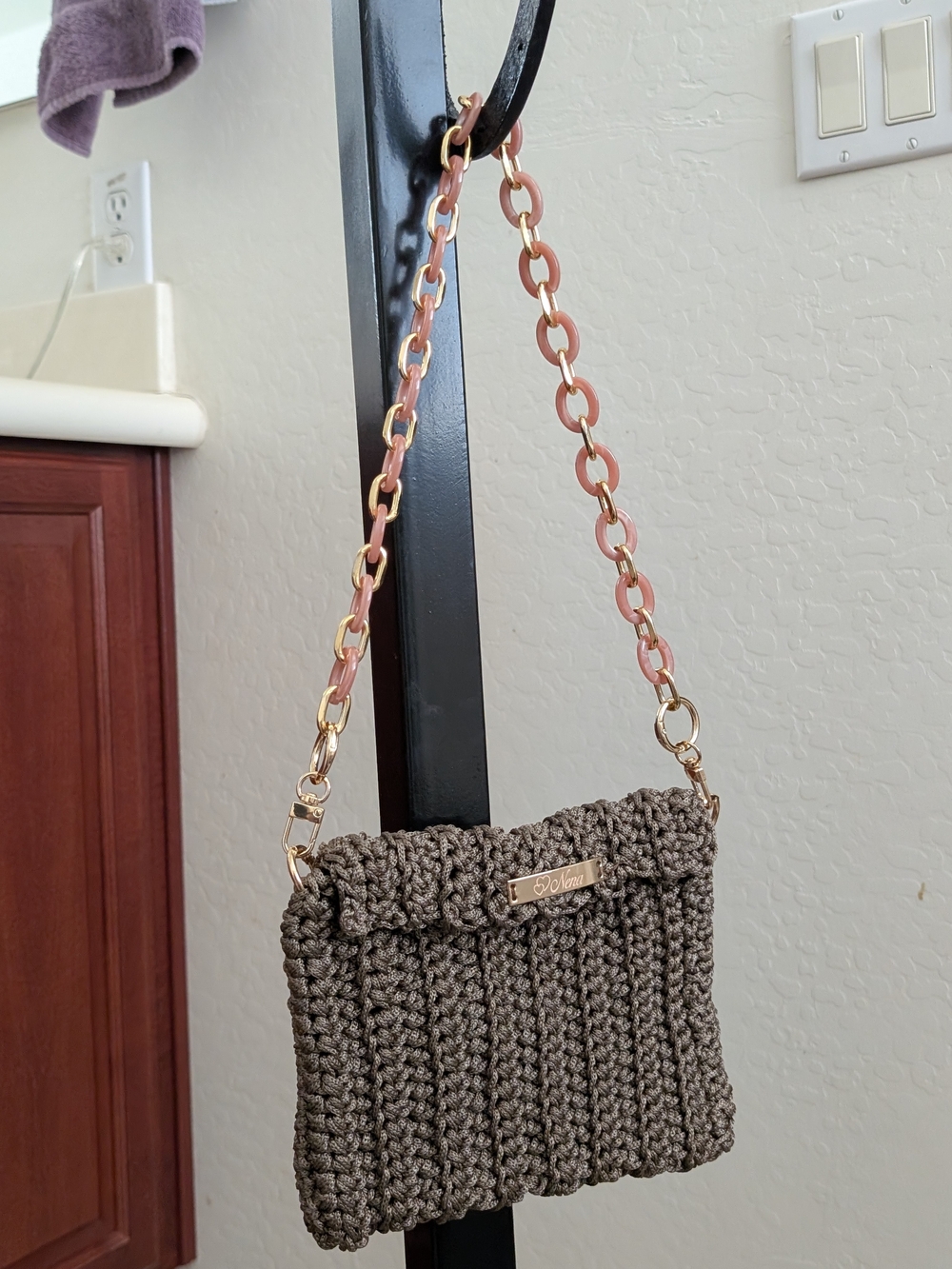 Stylish Crochet Crossbody Bag in Taupe with Chain Strap